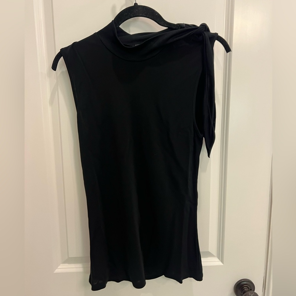Banana Republic Black Asymmetrical Tie Front Sleeveless Blouse